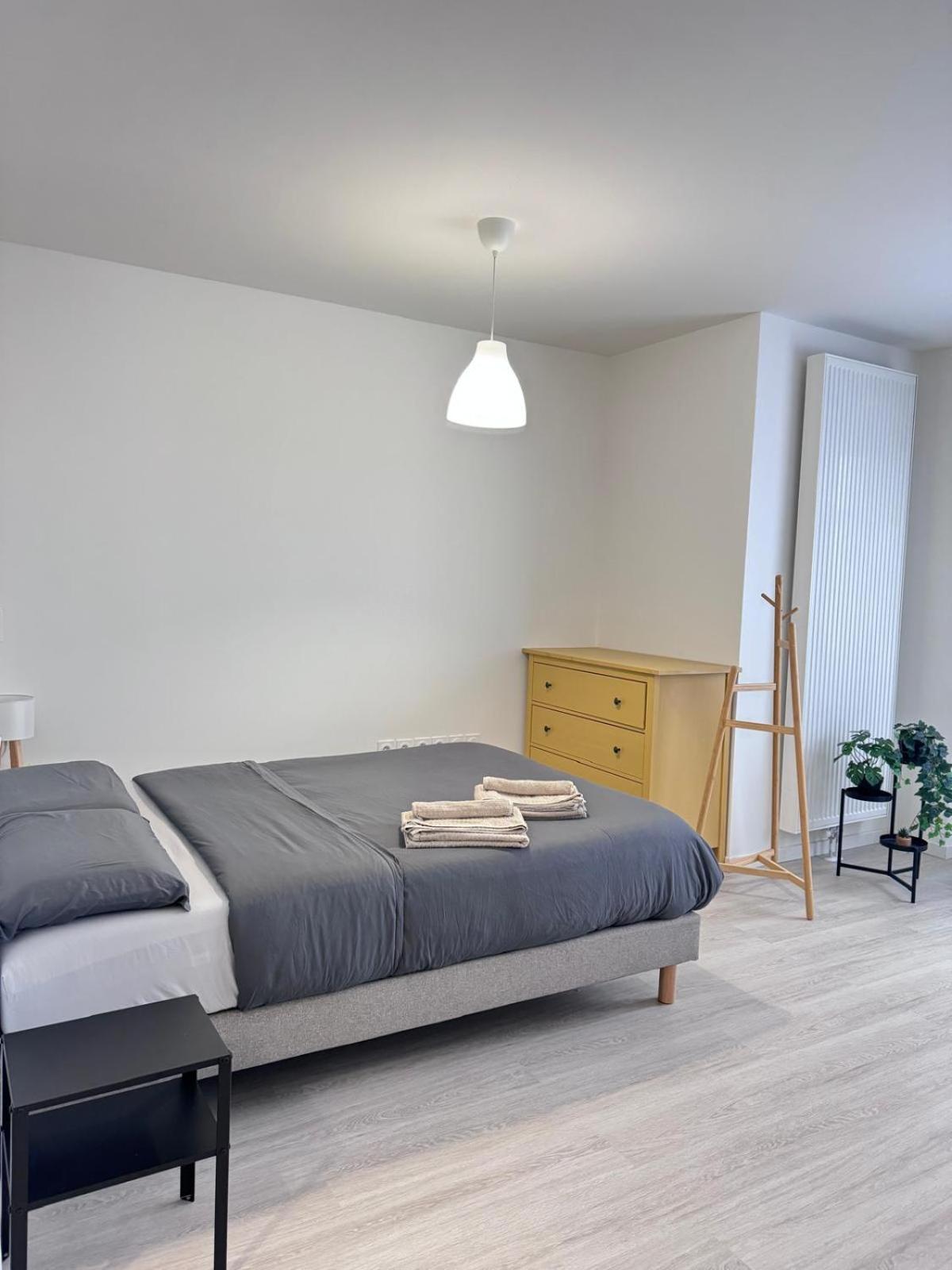Just Sleeping Apartment *
